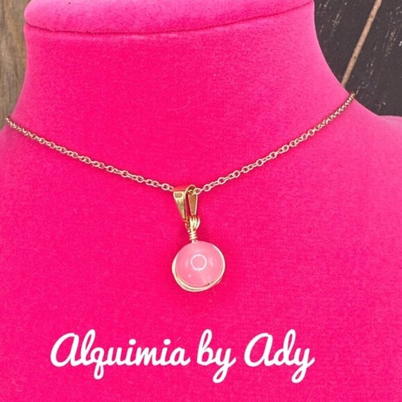 Pink Jade and gold single charm sphere gold minimalist necklace - Picture 1 of 2